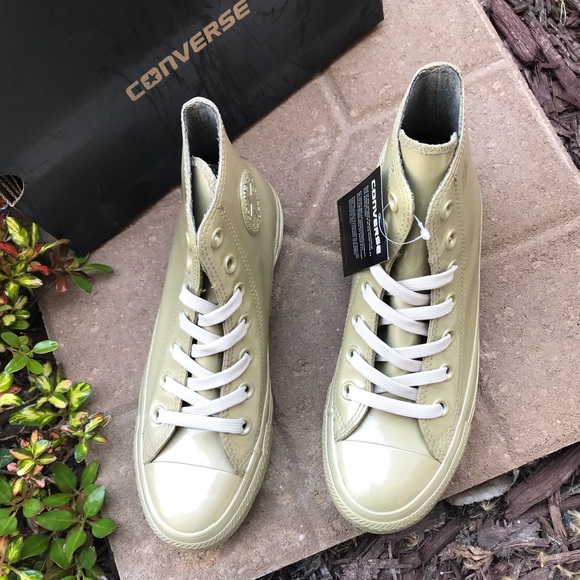 Converse - Picture 2 of 6